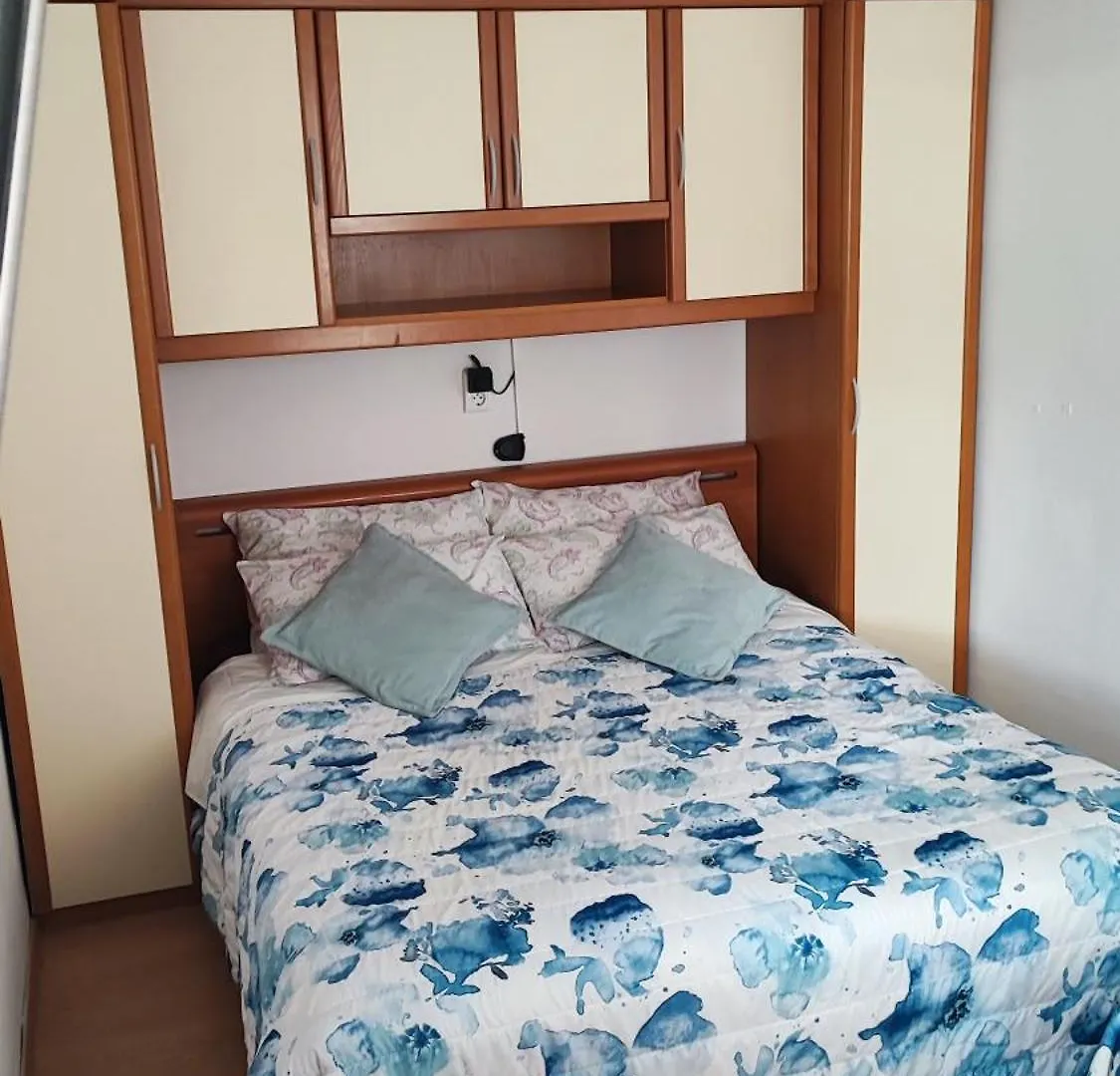Apartments Anic Новиград